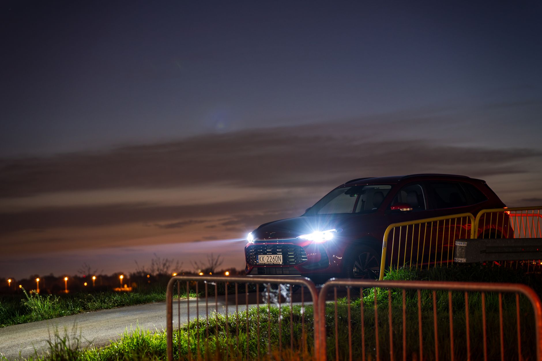 Które roczniki Chevrolet Orlando omijać szerokim łukiem, a które naprawdę warto kupić na lata i jak je rozpoznać